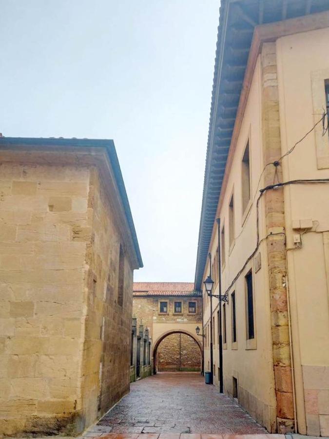 San Isidoro Coliving Hotel Oviedo Eksteriør billede